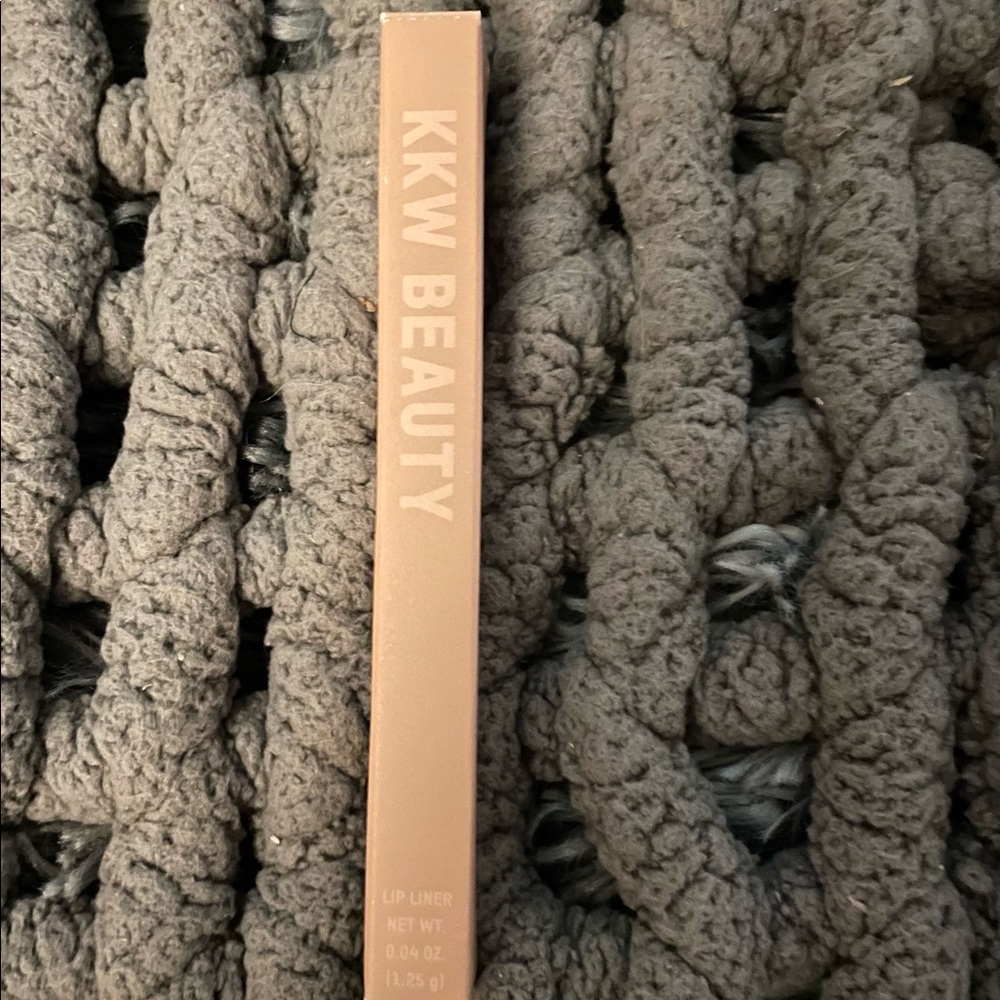 Brand New KKW Beauty Lip Liner in Nude 2
